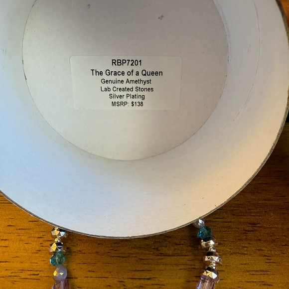 BP The Grace of a Queen Summer Stack ‘24 - Picture 5 of 6